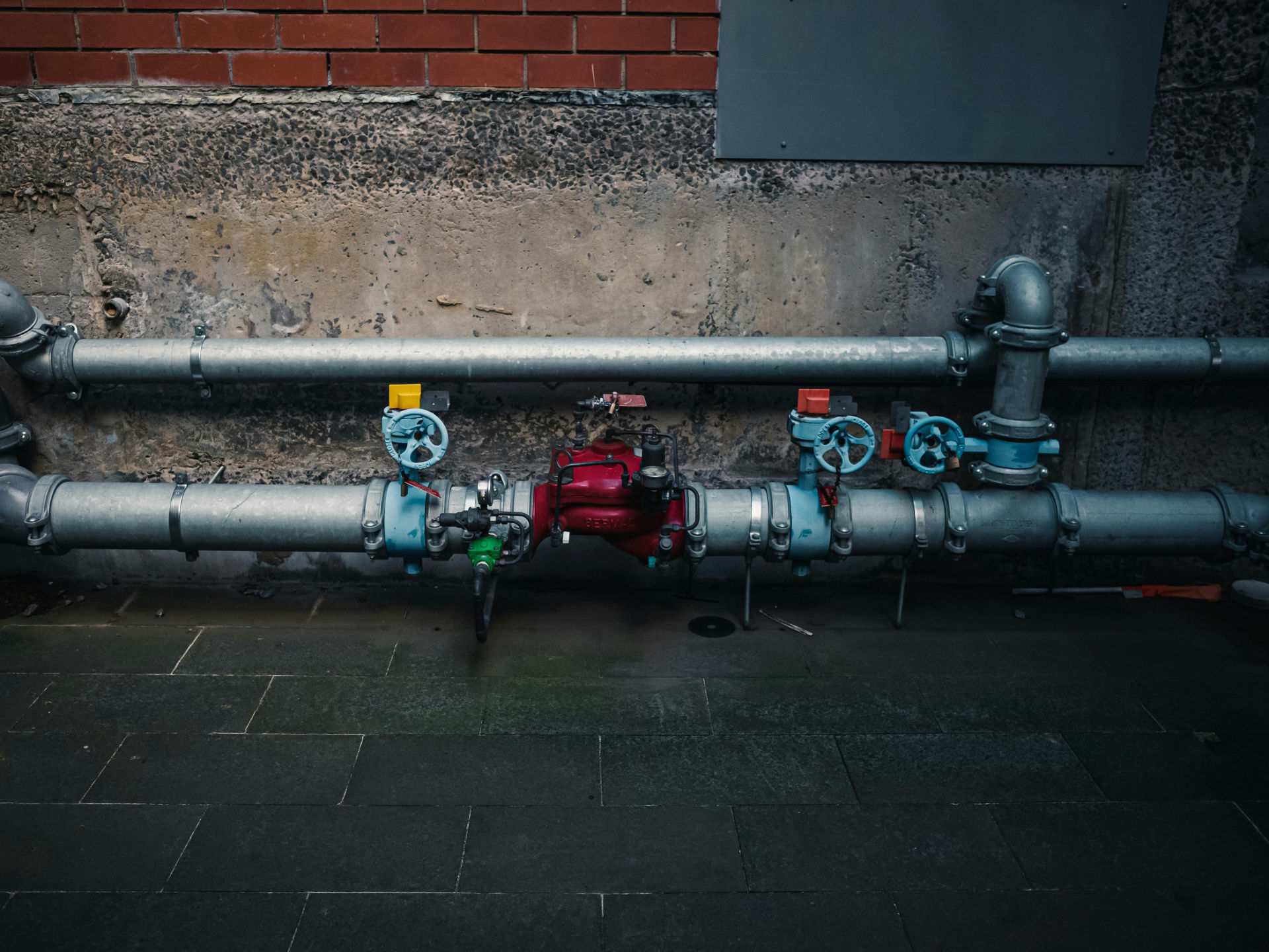Fuga de agua en Santiago de Compostela
